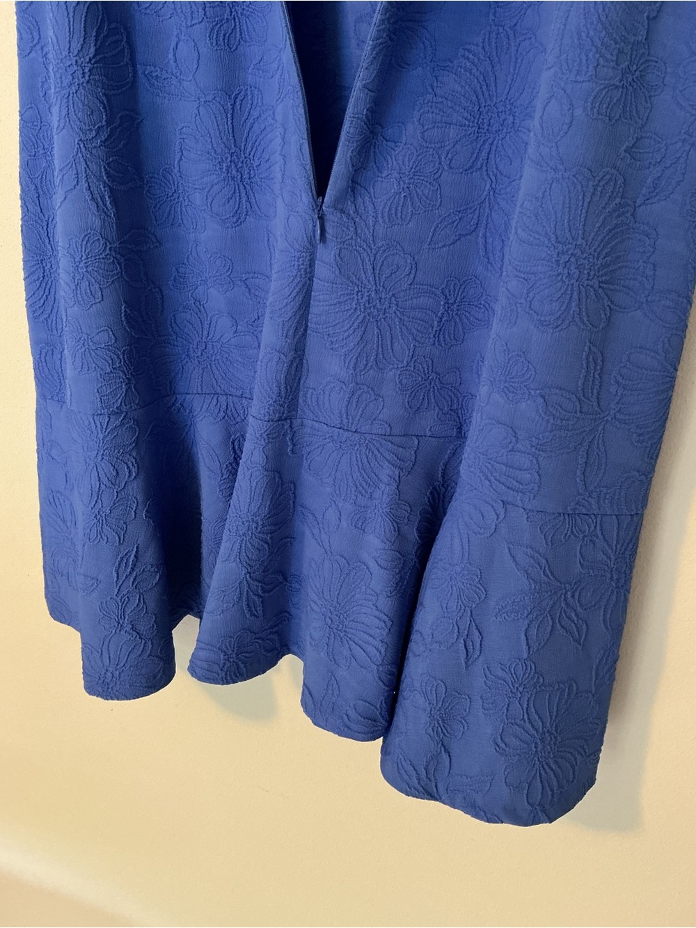 Tommy Hilfiger Cornflower Blue Flutter-Sleeve Midi Dress with Raised Pattern - Picture 6 of 9